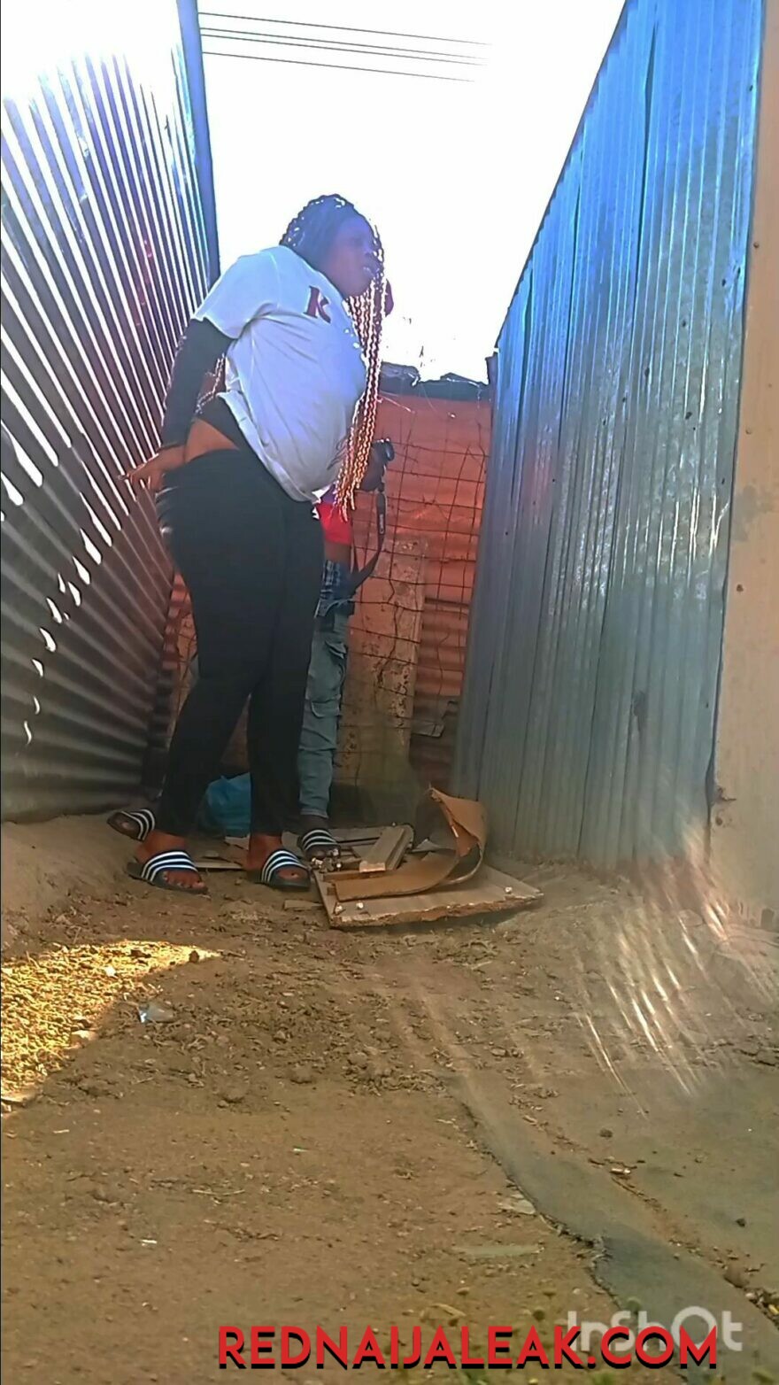Homy Mechanic Bangs Curvy Ngozi In The Backyard